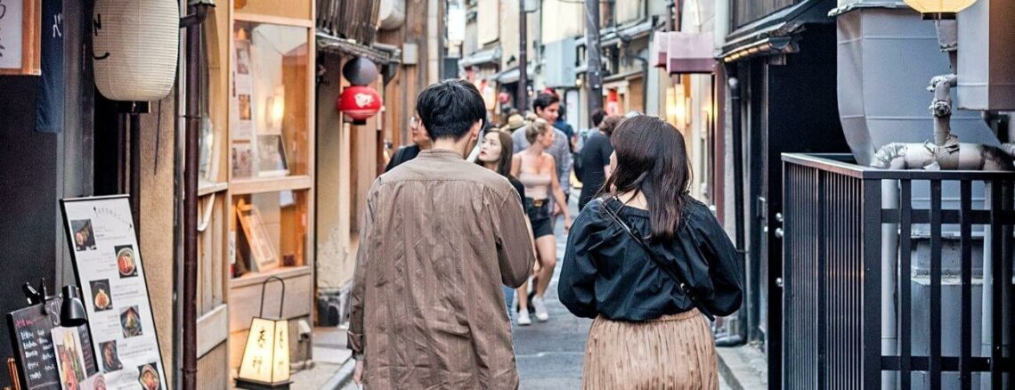 Dating in Japan - Things You Must Know About the Japanese Dating Culture